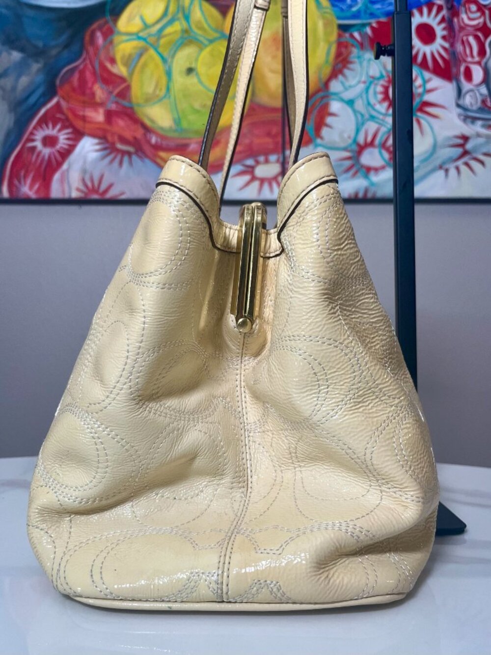Coach Signature Stitched Pale Yellow Patent Leather Kisslock Carryall F19215 - Picture 2 of 16